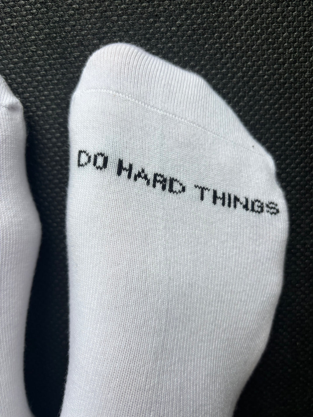 DO HARD THINGS Everyday Socks